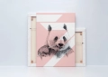 ONWALL-KOLEKCJA-SKETCH-OBRAZ-PANDA-COLOR-BLUSH-LUKASZ-BOGDANOWICZ-00-1023.jpg